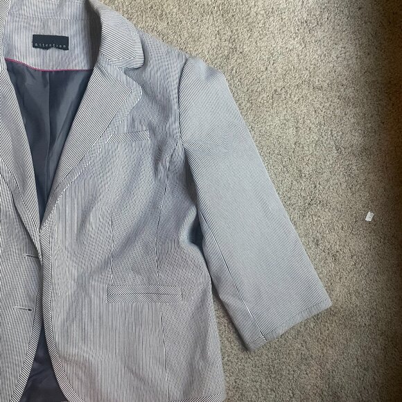 3/4 sleeve business jacket, navy blue and white vertical stripes, medium - Picture 4 of 4